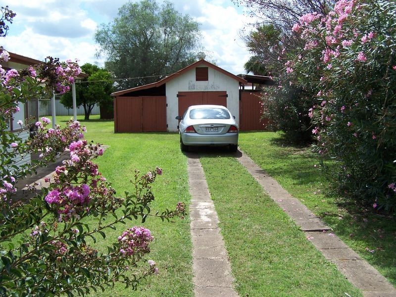 8 New Street, Wellington NSW 2820