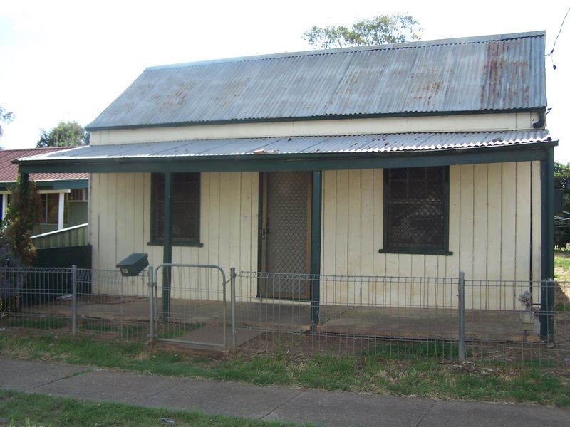 115 Simpson Street, Wellington NSW 2820