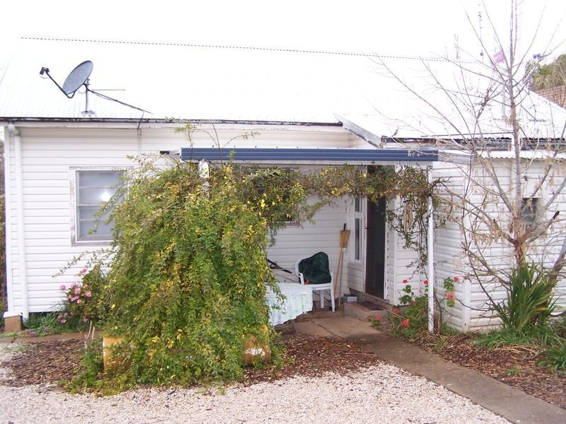 48 Apsley Crescent, Mumbil NSW 2820