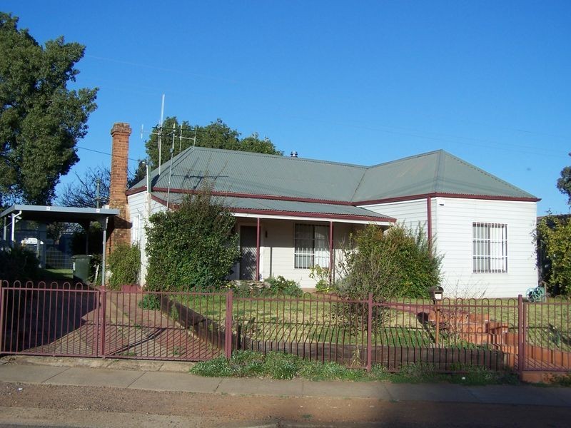 60 Arthur Street, Wellington NSW 2820