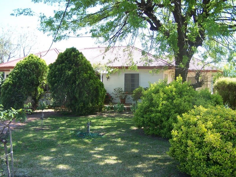 106 Warne Street, Wellington NSW 2820