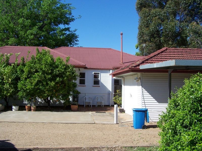 106 Warne Street, Wellington NSW 2820