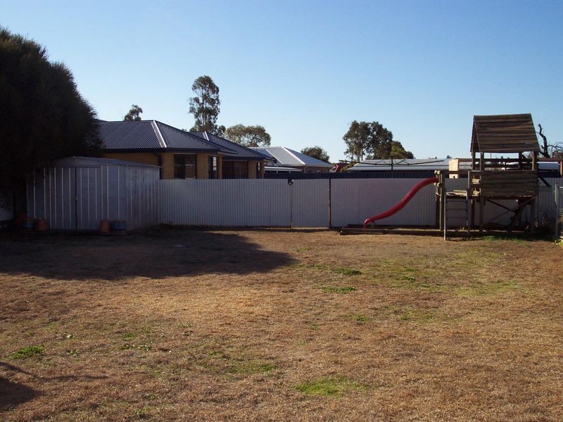 76 Montefiores Street, Wellington NSW 2820