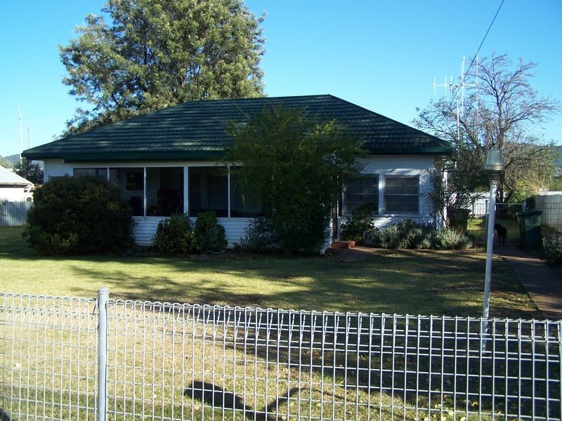 75 Simpson Street, Wellington NSW 2820