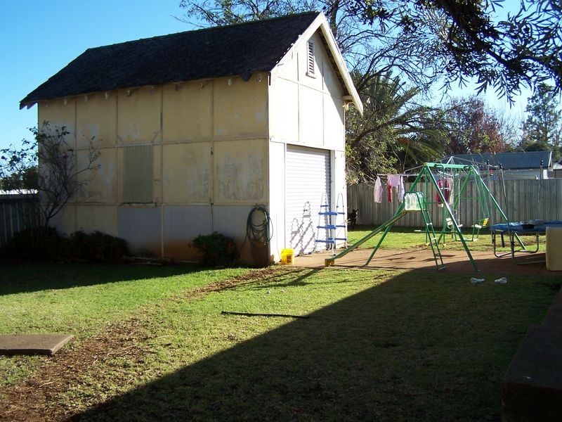 75 Simpson Street, Wellington NSW 2820