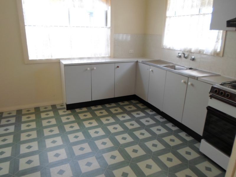 76 Gisborne Street, Wellington NSW 2820