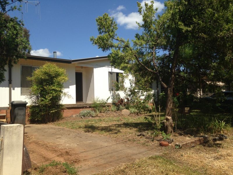 113 Gobolion street, Wellington NSW 2820