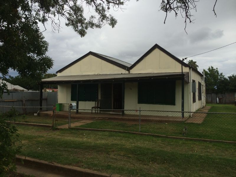 90 Zouch Street, Wellington NSW 2820