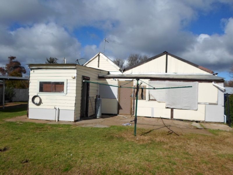 90 Zouch Street, Wellington NSW 2820