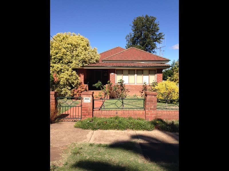 55 Warne Street, Wellington NSW 2820