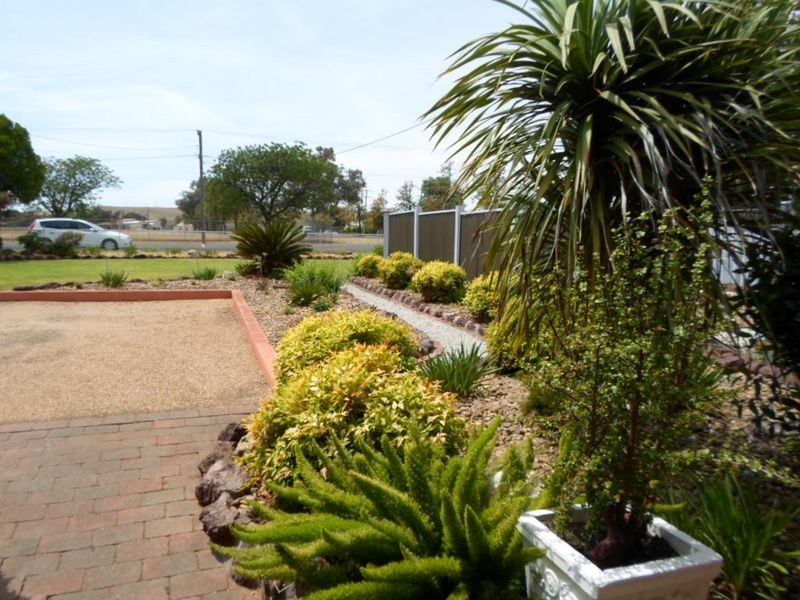 141 Simpson Street, Wellington NSW 2820