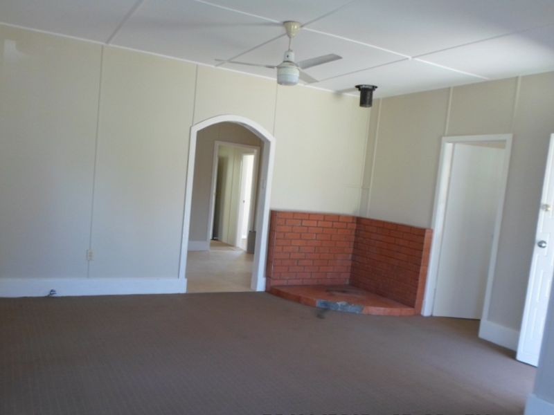 49 Maxwell Street, Wellington NSW 2820