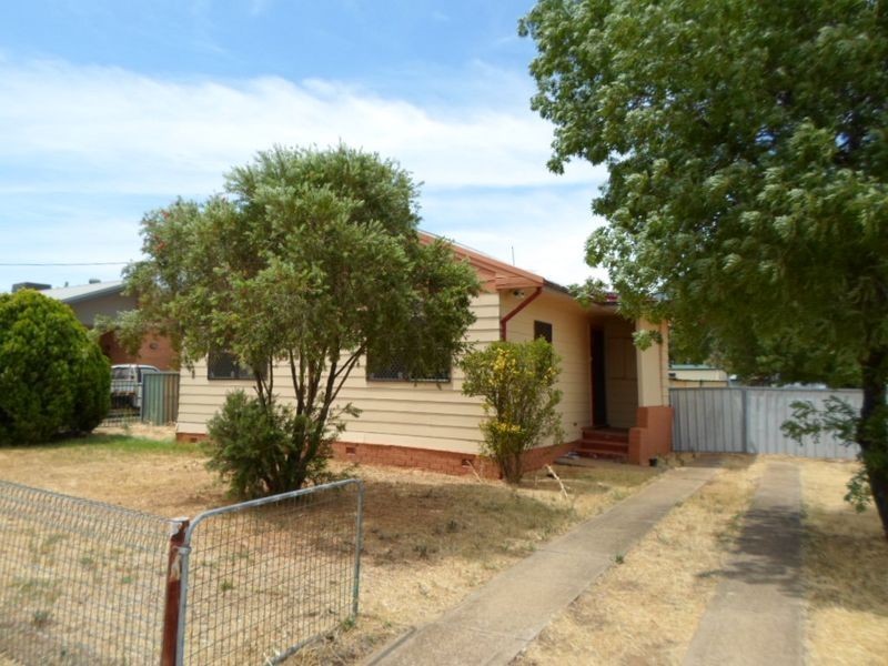 45 Hawkins Street, Wellington NSW 2820