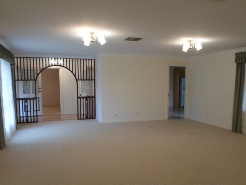 19 Melaleuca Drive, Wellington NSW 2820