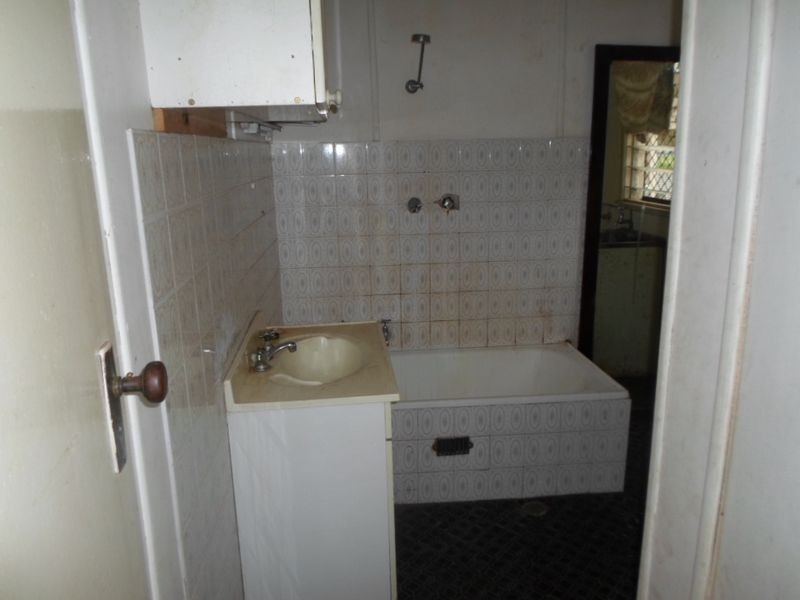 12 Railway Avenue, Wellington NSW 2820