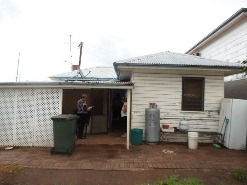 12 Railway Avenue, Wellington NSW 2820