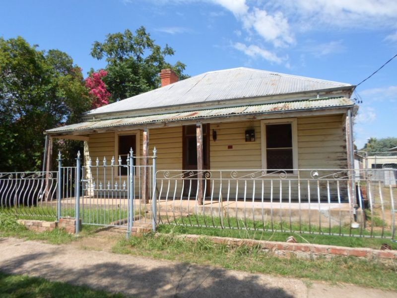 107 Maxwell Street, Wellington NSW 2820