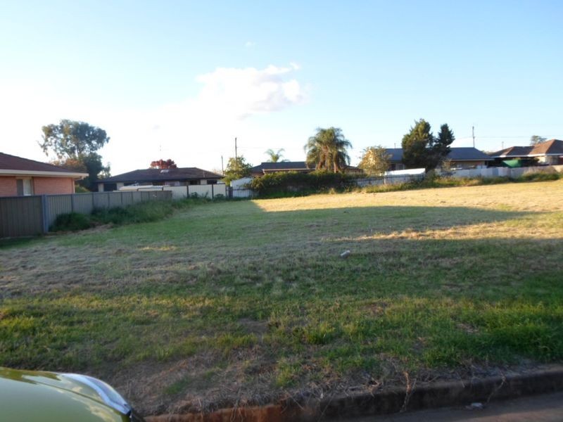 6 Bangalla Crescent, Wellington NSW 2820