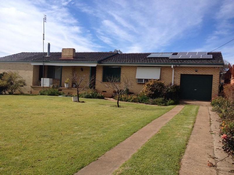 74 McLeod Street, Wellington NSW 2820