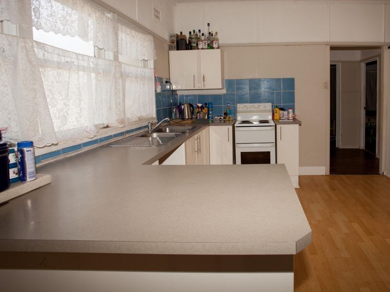 100 Simpson Street, Wellington NSW 2820