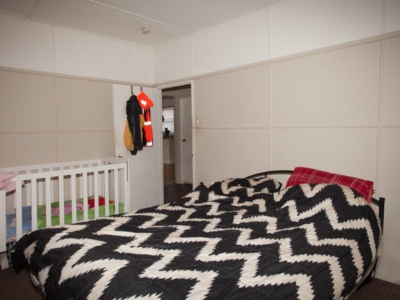 100 Simpson Street, Wellington NSW 2820