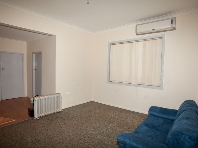 10 Short Street, Wellington NSW 2820