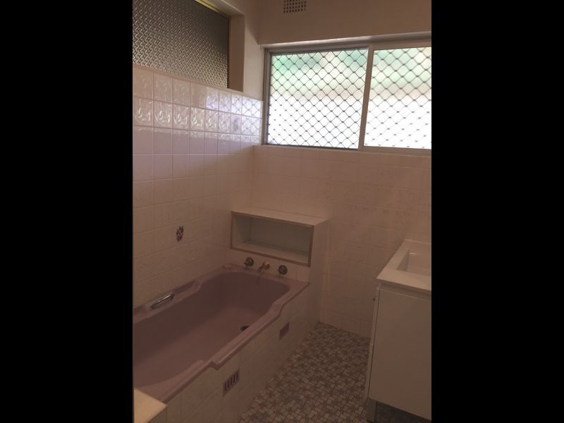 11 Riverview Avenue, Wellington NSW 2820