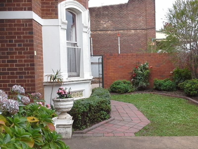 18 & 20-22 Swift Street, Wellington NSW 2820