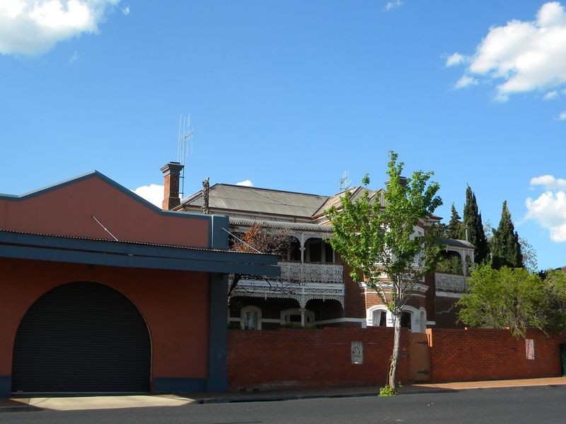 18 & 20-22 Swift Street, Wellington NSW 2820