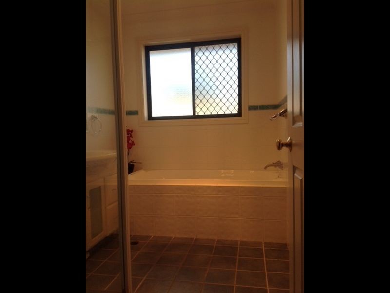 40 Raymond Street, Wellington NSW 2820