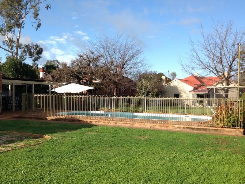 96 Warne Street, Wellington NSW 2820