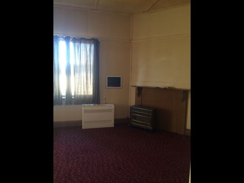 11 Lachlan Street, Yeoval NSW 2868