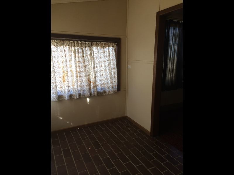 11 Lachlan Street, Yeoval NSW 2868