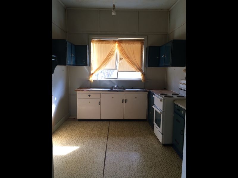 11 Lachlan Street, Yeoval NSW 2868