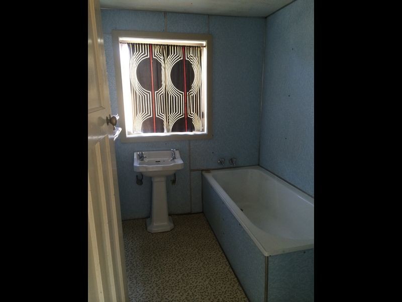 11 Lachlan Street, Yeoval NSW 2868