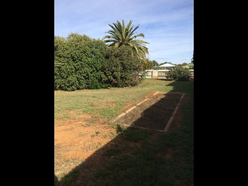 11 Lachlan Street, Yeoval NSW 2868