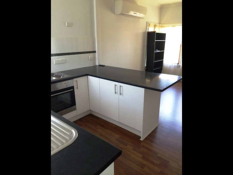 7 Samuel Street, Wellington NSW 2820