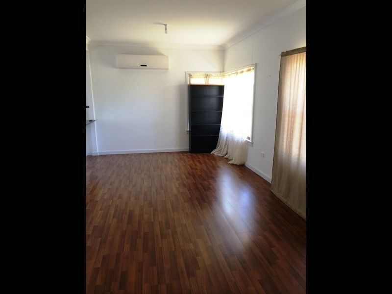 7 Samuel Street, Wellington NSW 2820