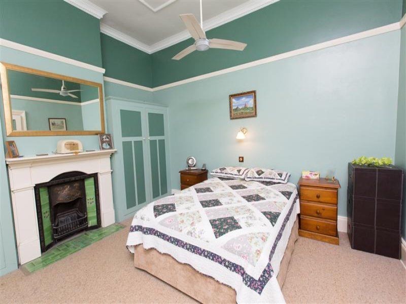 4 Warne Street, Wellington NSW 2820