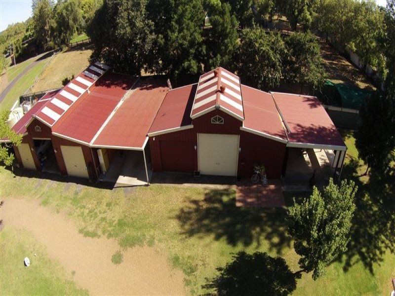 4 Warne Street, Wellington NSW 2820