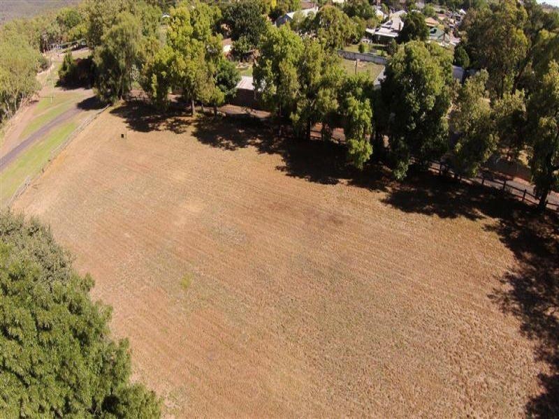 4 Warne Street, Wellington NSW 2820