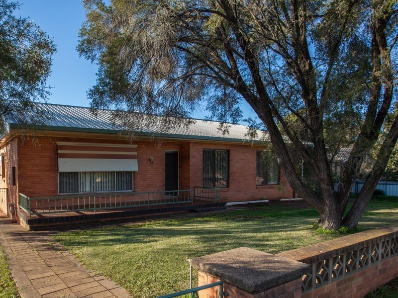 32 Jean Street, Wellington NSW 2820