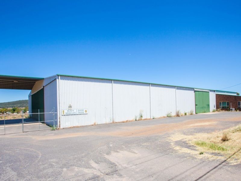 13 Barton Street, Wellington NSW 2820