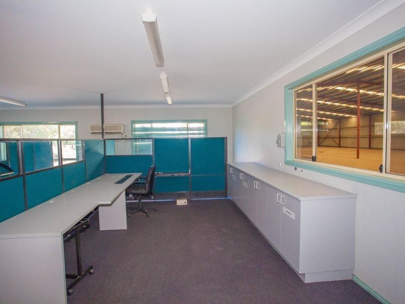 13 Barton Street, Wellington NSW 2820