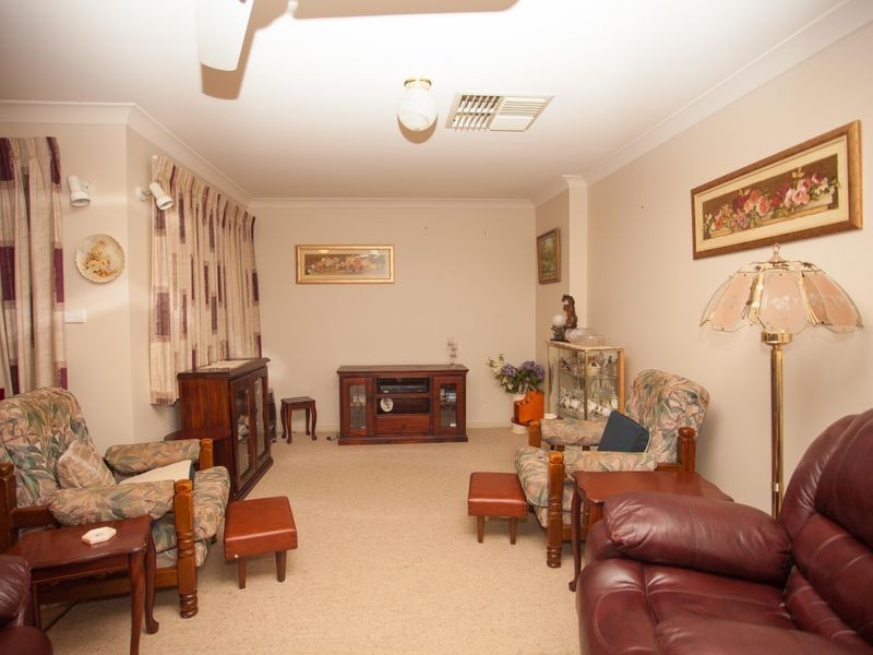 3/59 Whiteley Street, Wellington NSW 2820