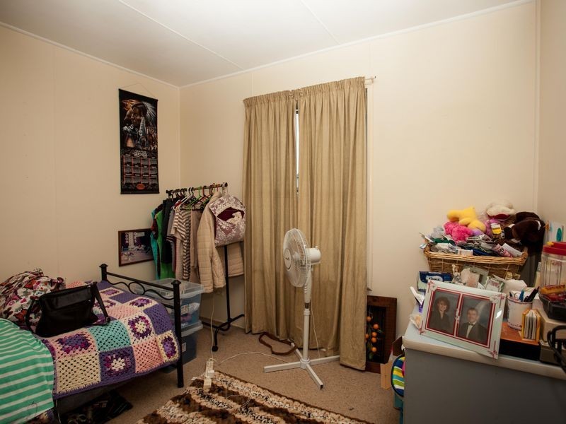 8 Queen Street, Wellington NSW 2820