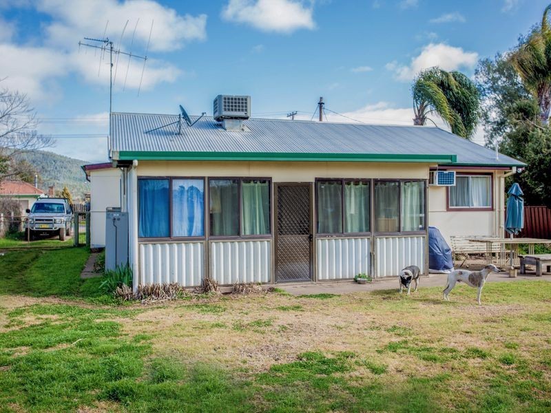 8 Queen Street, Wellington NSW 2820