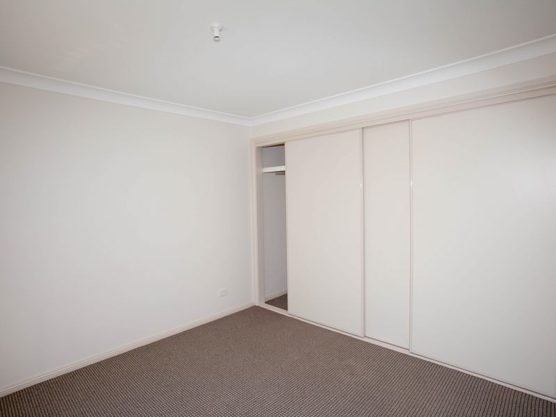 2/11A Maxwell Street, Wellington NSW 2820