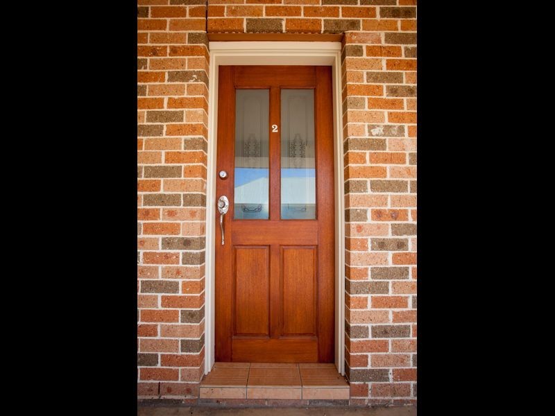 2/11A Maxwell Street, Wellington NSW 2820