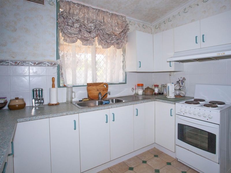 8 Kennard Street, Wellington NSW 2820